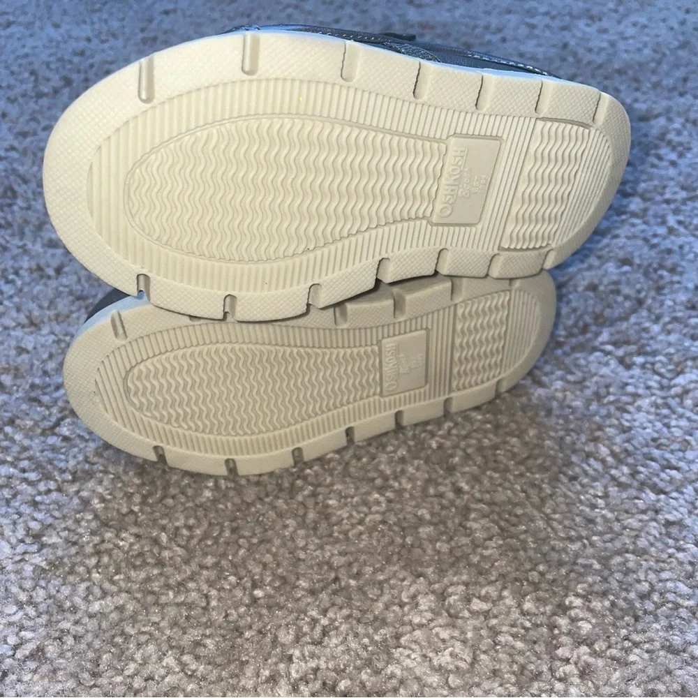 Carter's gray boots toddler 6